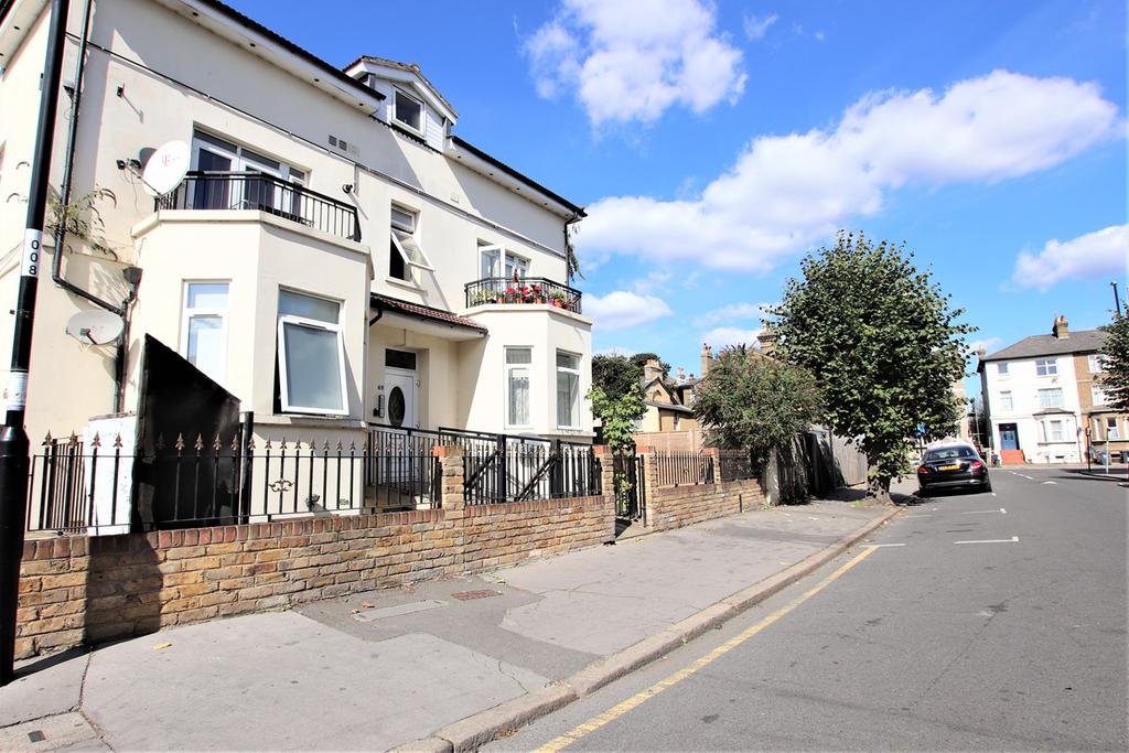 Kidderminster Road, Croydon, CR0 1 bed flat £1,300 pcm (£300 pw)