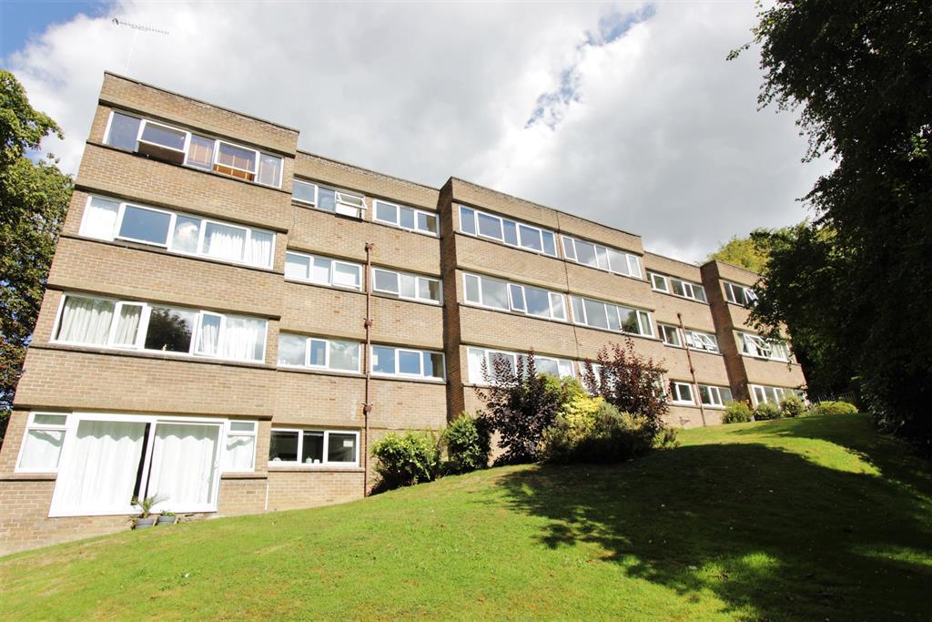Oriel Road, Sheffield, S10 3TF 2 bed apartment £825 pcm (£190 pw)