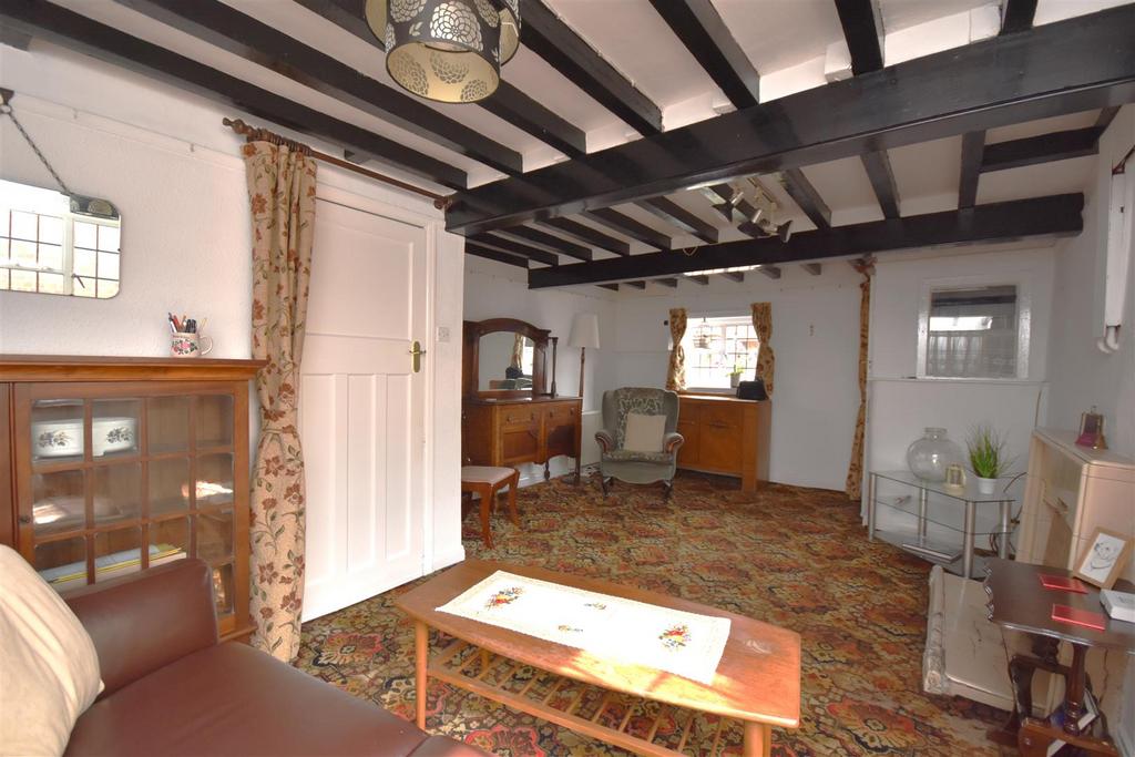 The Village, Burton, Neston 3 bed cottage for sale £395,000