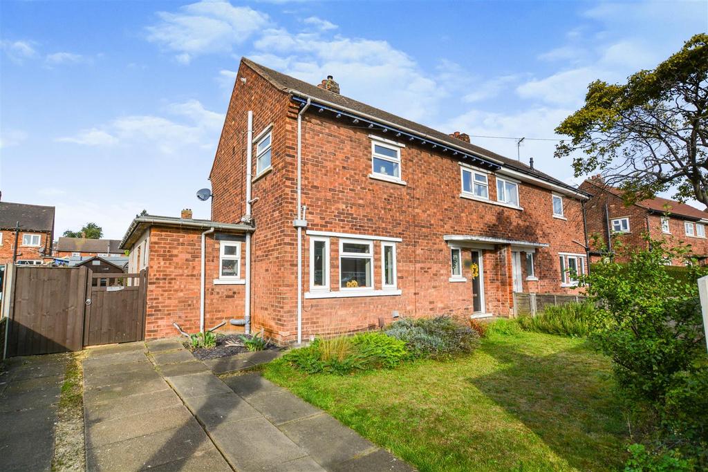 Barlings Avenue, Scunthorpe 3 bed semidetached house £155,000