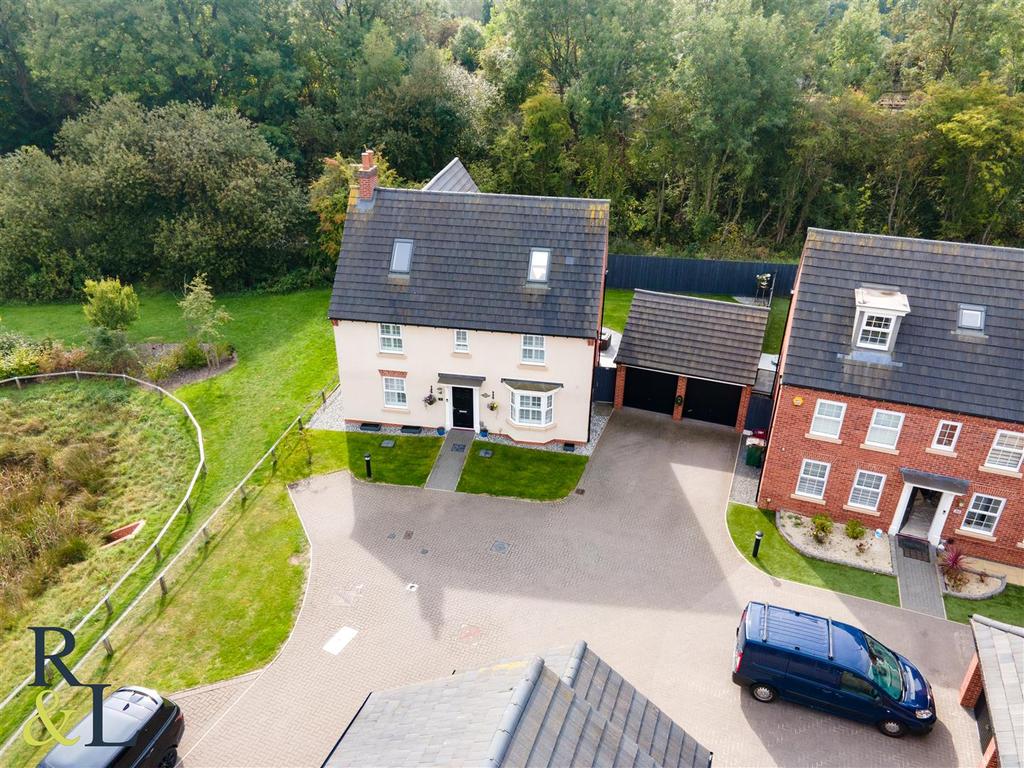 Abbotsford Road, AshbyDeLaZouch 5 bed detached house £650,000