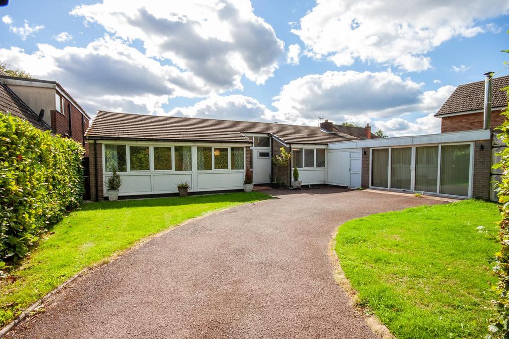 Holly Hill Road, Cannock Wood, WS154RE 3 bed detached bungalow £475,000