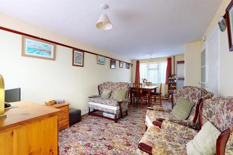 45 Croft Road, Portland, DT5 2HH