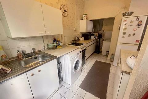 105 Porthkerry Road, Barry, CF62 7EQ