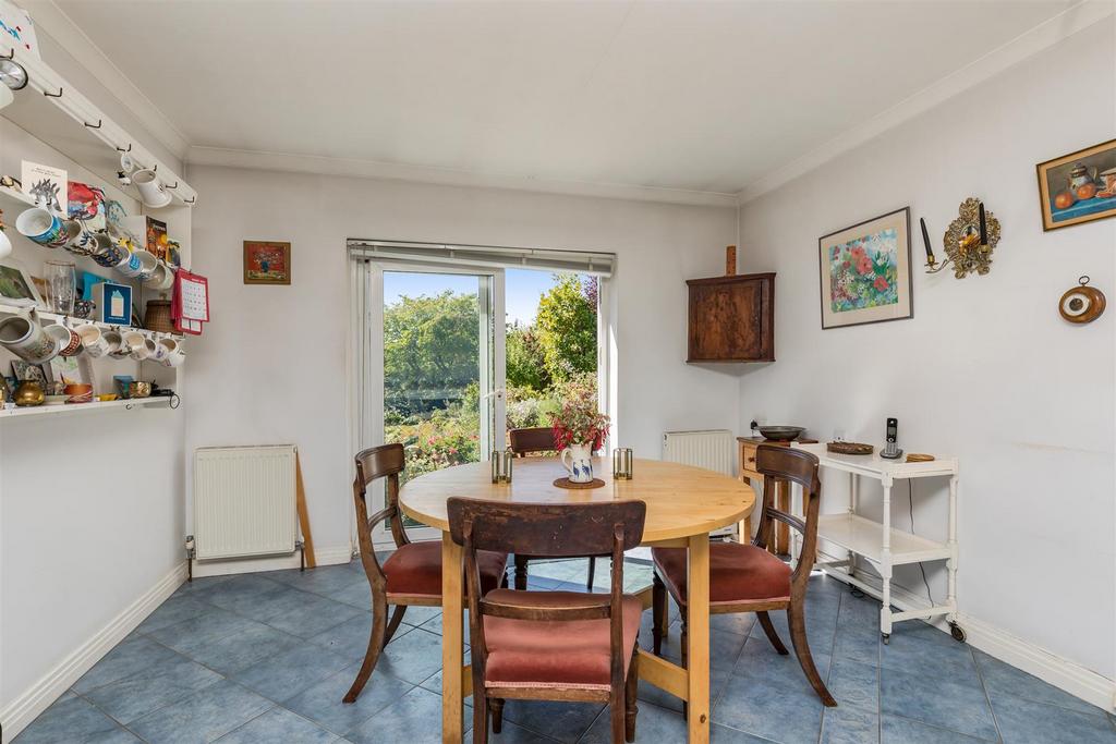 Fields House, Vicarage Way-9.JPG