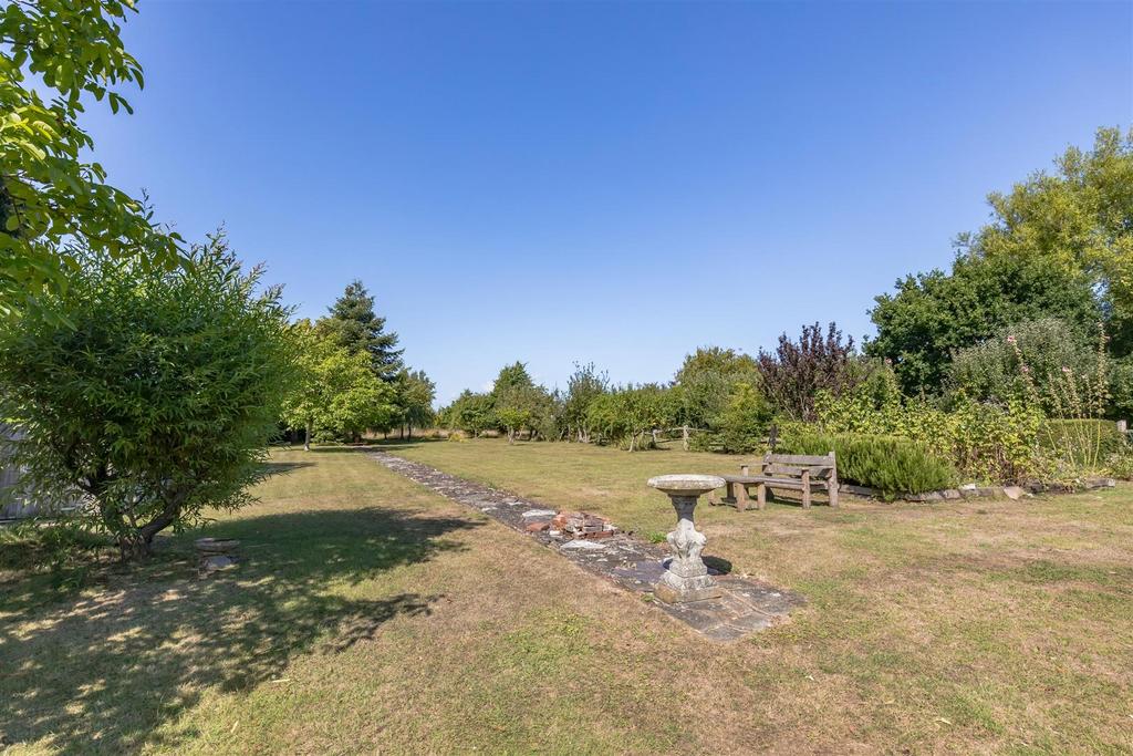 Fields House, Vicarage Way-14.JPG