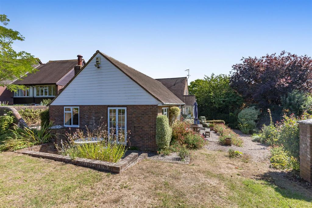 Fields House, Vicarage Way-17.JPG
