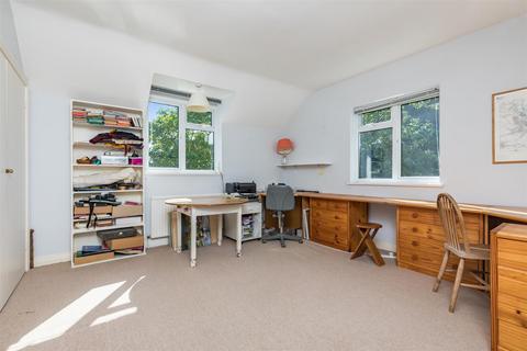 Fields House Vicarage Way, Ringmer, Lewes, BN8 5LA