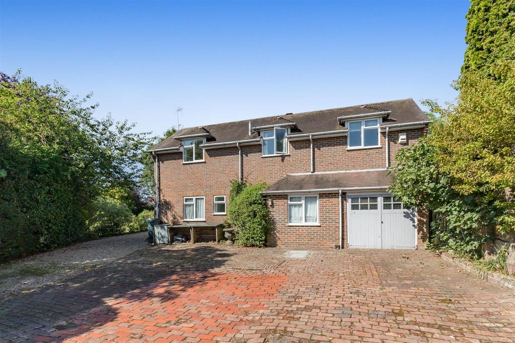 Fields House, Vicarage Way-23.JPG