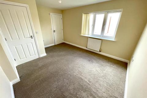 3 bedroom detached house for sale - Torpoint Close, Liverpool