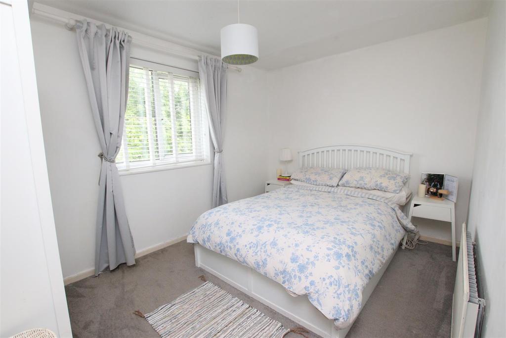 Bedroom 1.JPG