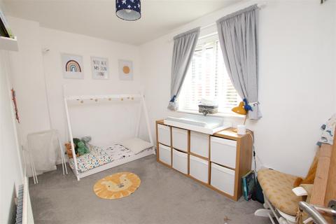 22 Britten Drive, Exeter, EX2 5RY