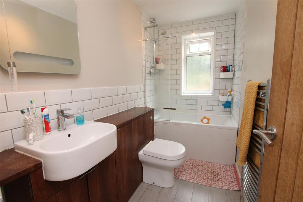 Bathroom.JPG