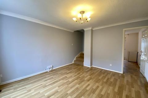 12 Willingdon, Ashford, TN23 5YF