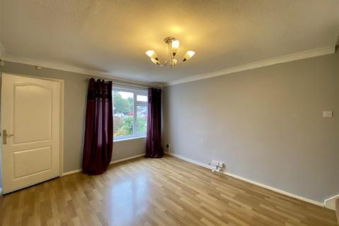 12 Willingdon, Ashford, TN23 5YF