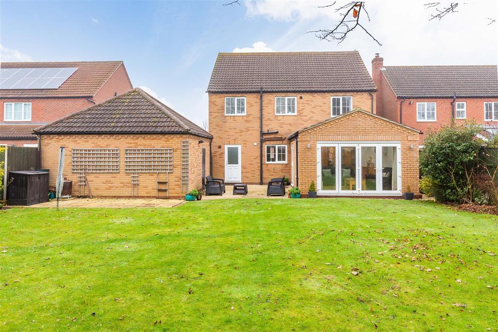 18 Manor Rise, Reepham, LN3 4 GA 7.jpg