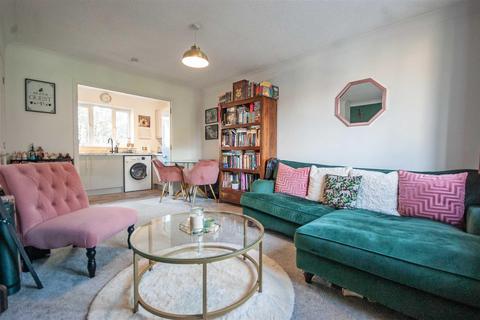 25 Fawkner Close, Chelmsford, CM2 6UP
