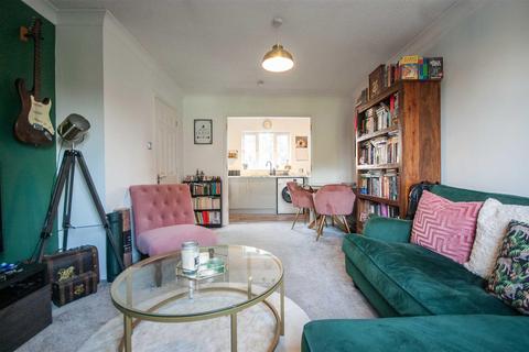 25 Fawkner Close, Chelmsford, CM2 6UP