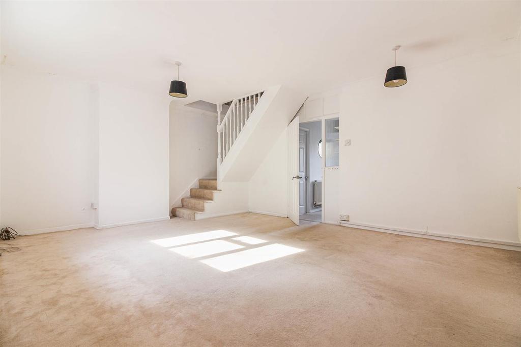 Loughton Way, Buckhurst Hill 2 bed bungalow £499,995