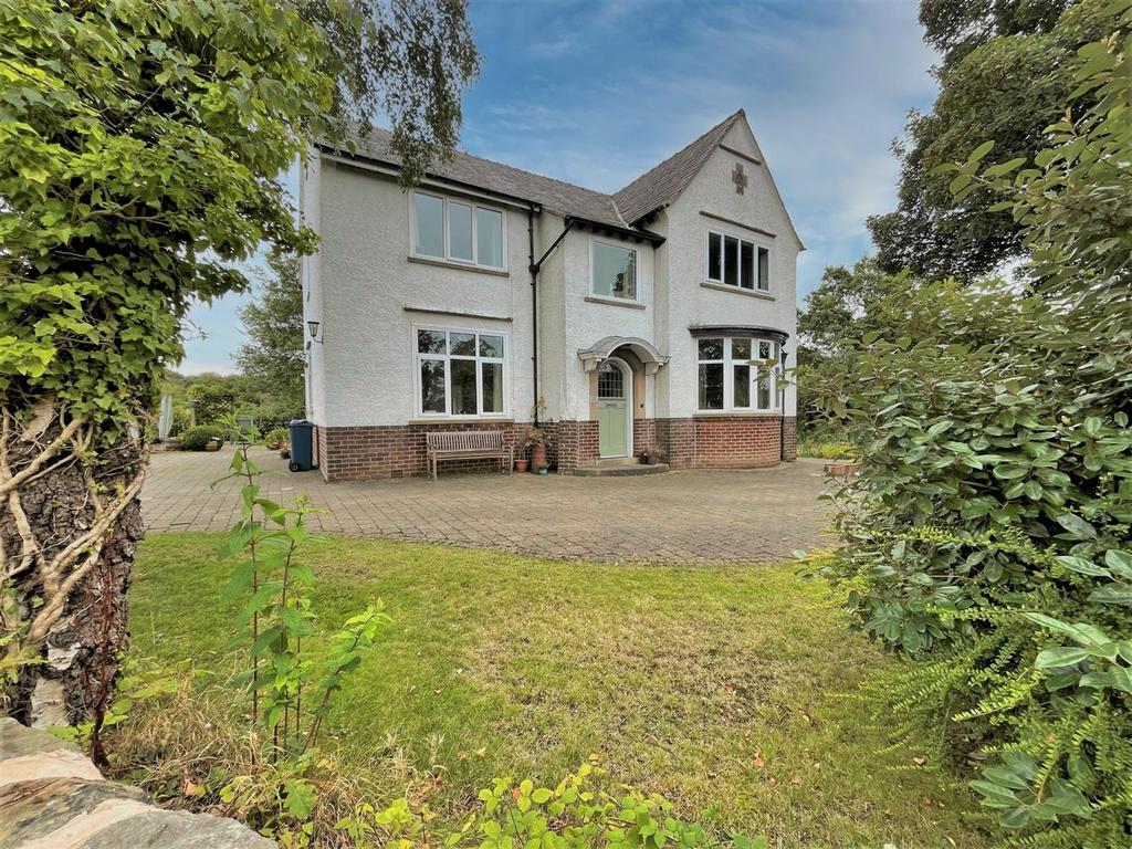 Whalley Road, Wilpshire, Ribble Valley 4 bed detached house £550,000