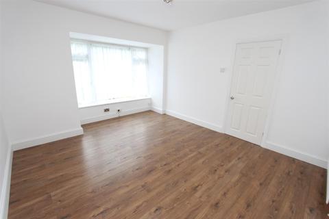 2 bedroom maisonette for sale - The Copse, North Chingford E4