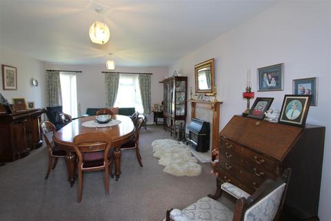 3 bedroom detached bungalow for sale - Ledbury Road, Ross-On-Wye