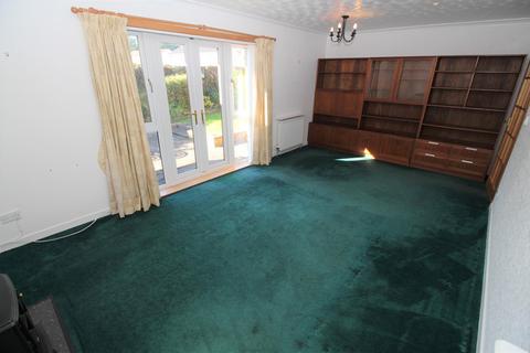 19 Ryan Road, Wemyss Bay, PA18 6DH