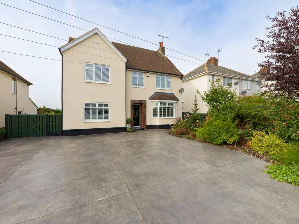 Seymour Lane, Woodthorpe, Chesterfield, S43 3DA 4 bed detached house
