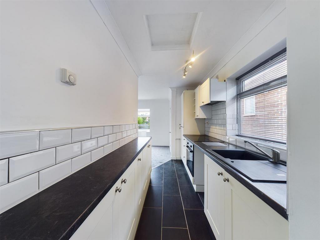 Kitchen: