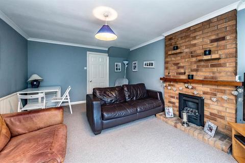 24 Overcroft Rise, Sheffield, S17 4AX