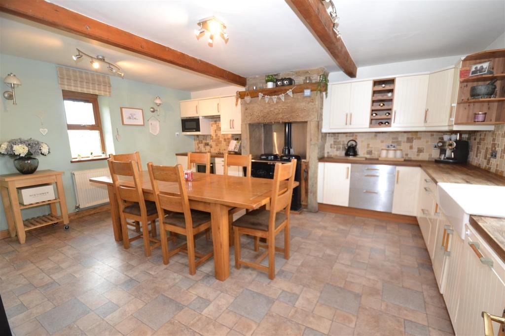 Raggalds Farmhouse, Brighouse &... 3 bed barn conversion - £525,000