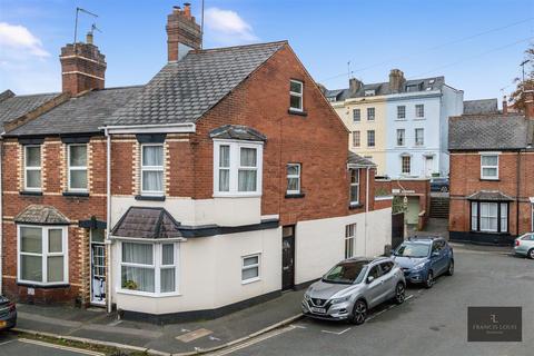 3 bedroom end of terrace house for sale - Roberts Road, Exeter