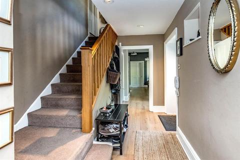 25a Collegiate Crescent, Sheffield, S10 2BJ