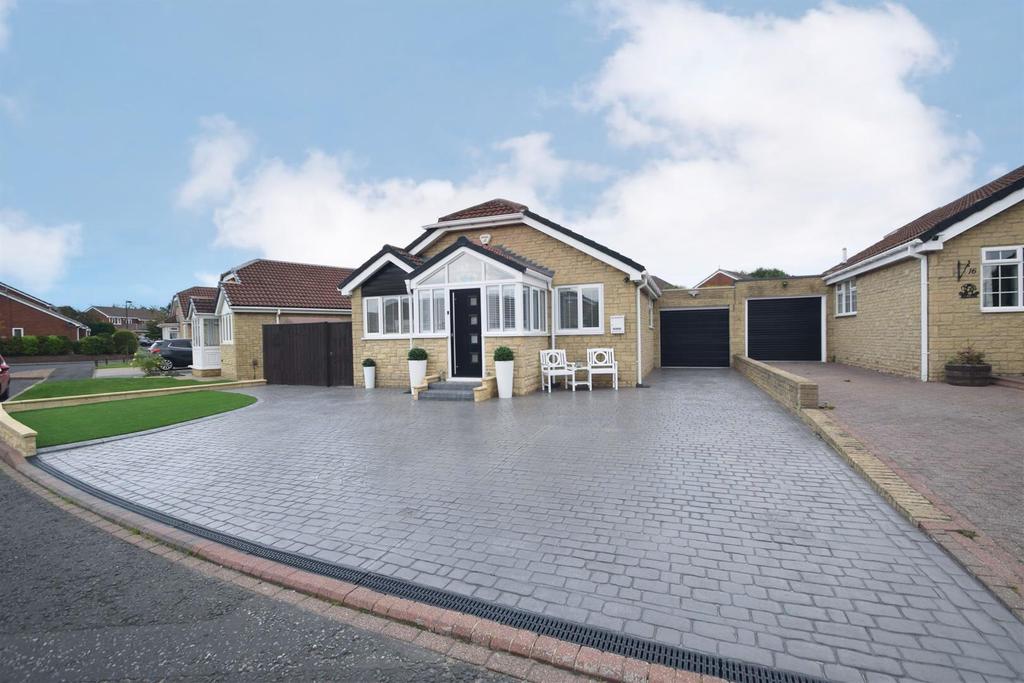 The Ridings, Whitley Bay 2 bed detached bungalow £450,000