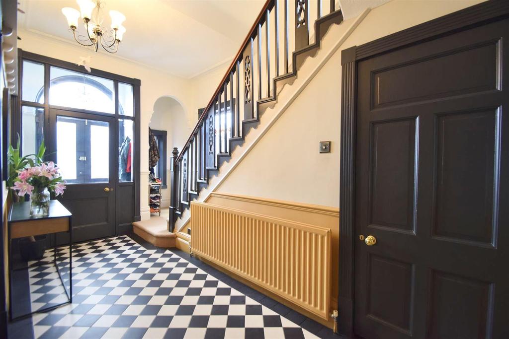 Ashfield Grove, Whitley Bay 4 bed semidetached house £635,000