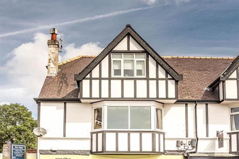 162a Baslow Road, Sheffield, S17 4DR