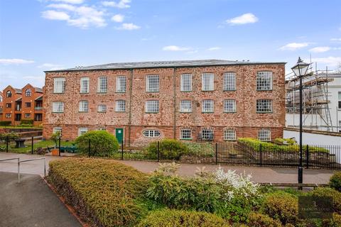 2 bedroom flat for sale - Old Mill Close, Exeter