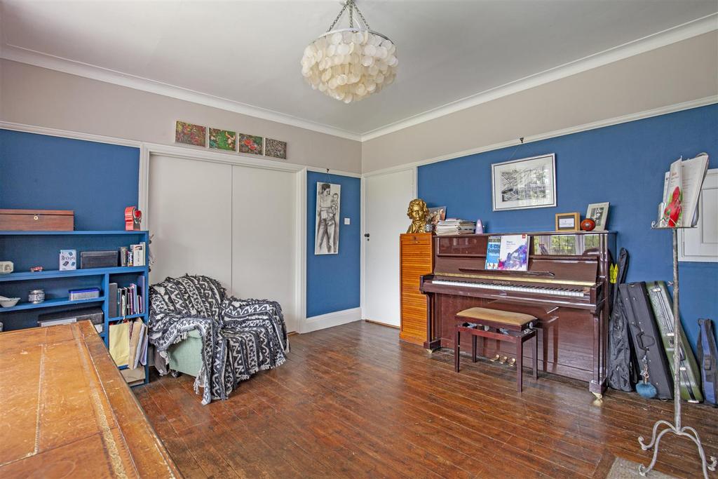 Sitting Room-2.jpg