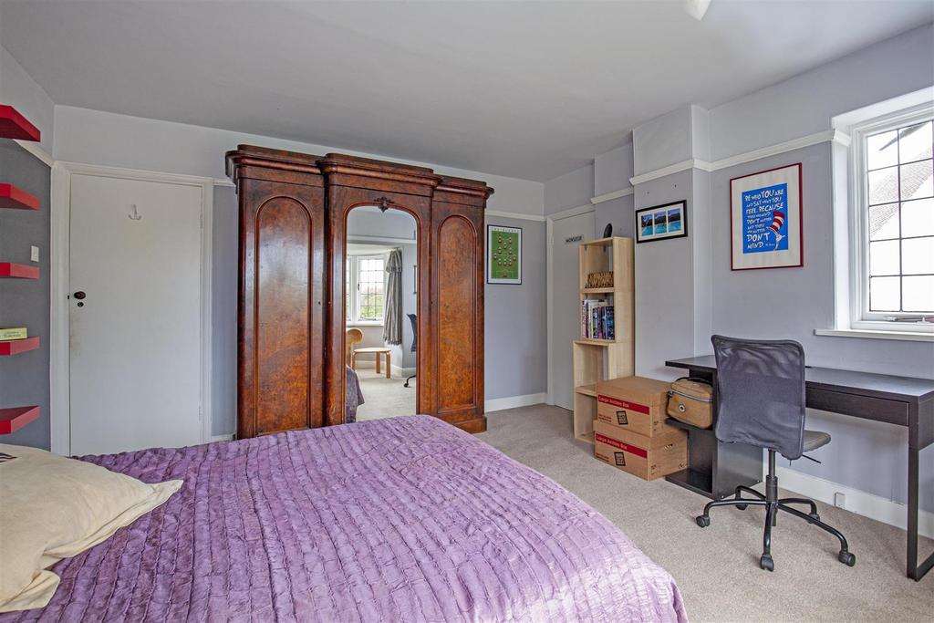 Bedroom 2-3.jpg