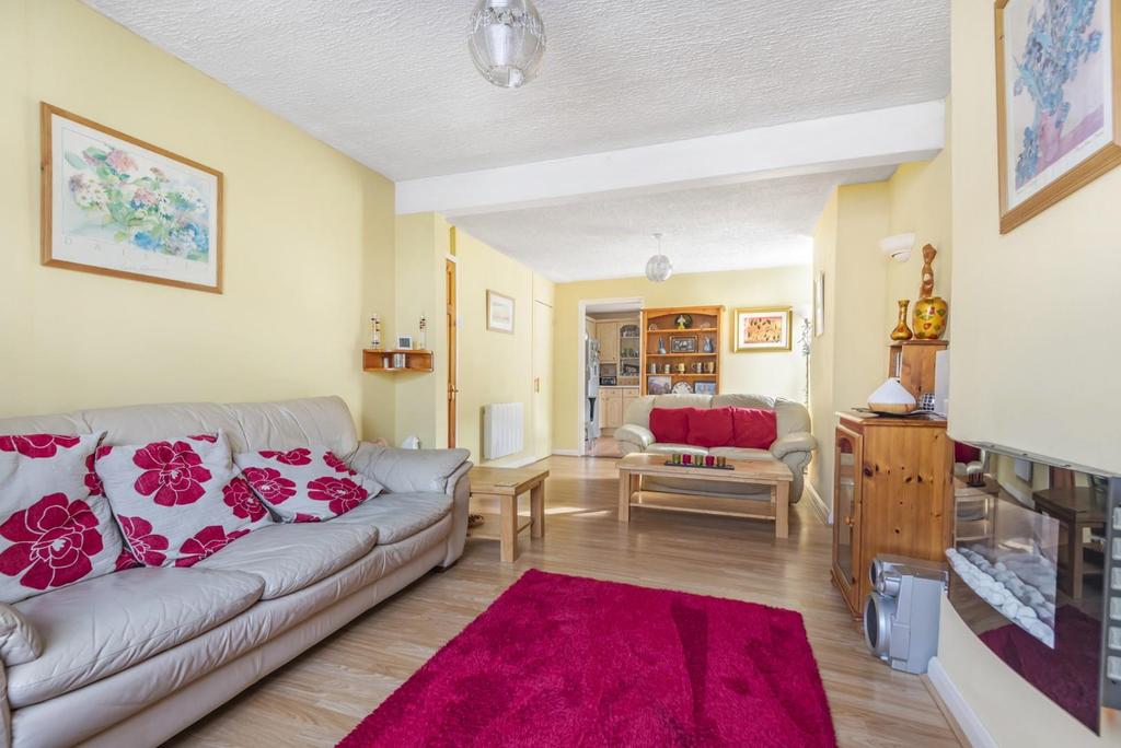 Cudworth Road, Willesborough, Ashford 3 bed end of terrace house £275,000