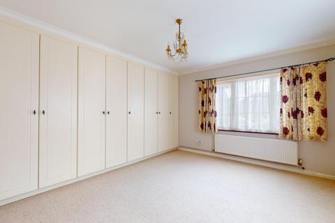 6 Chaucer Road, Northfleet, Gravesend, DA11 8EP