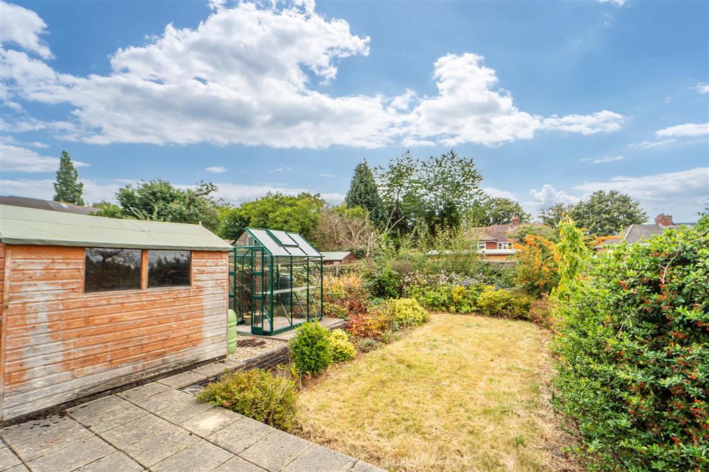 11 Fancourt Avenue, Wolverhampton 3 bed semidetached house for sale