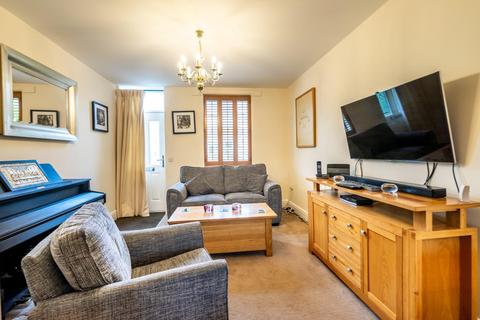 3 bedroom terraced house for sale - Railway View, Dringhouses, York