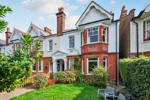 120 Durham Road, London, SW20 0DG