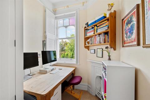 120 Durham Road, London, SW20 0DG