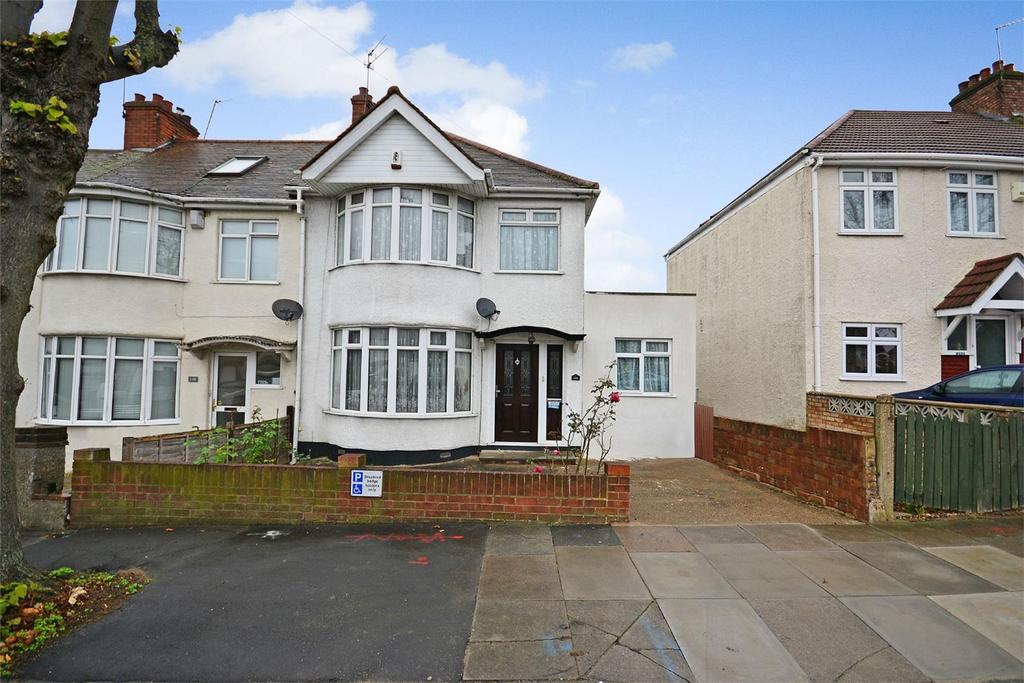 Sudbury Heights Avenue, Greenford 3 bed semidetached house £550,000