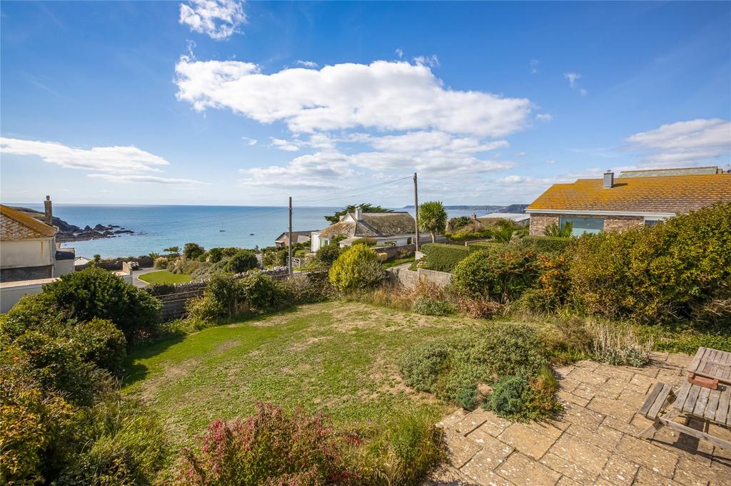 Ringmore Drive, Bigbury on Sea, Kingsbridge, TQ7 3 bed bungalow for