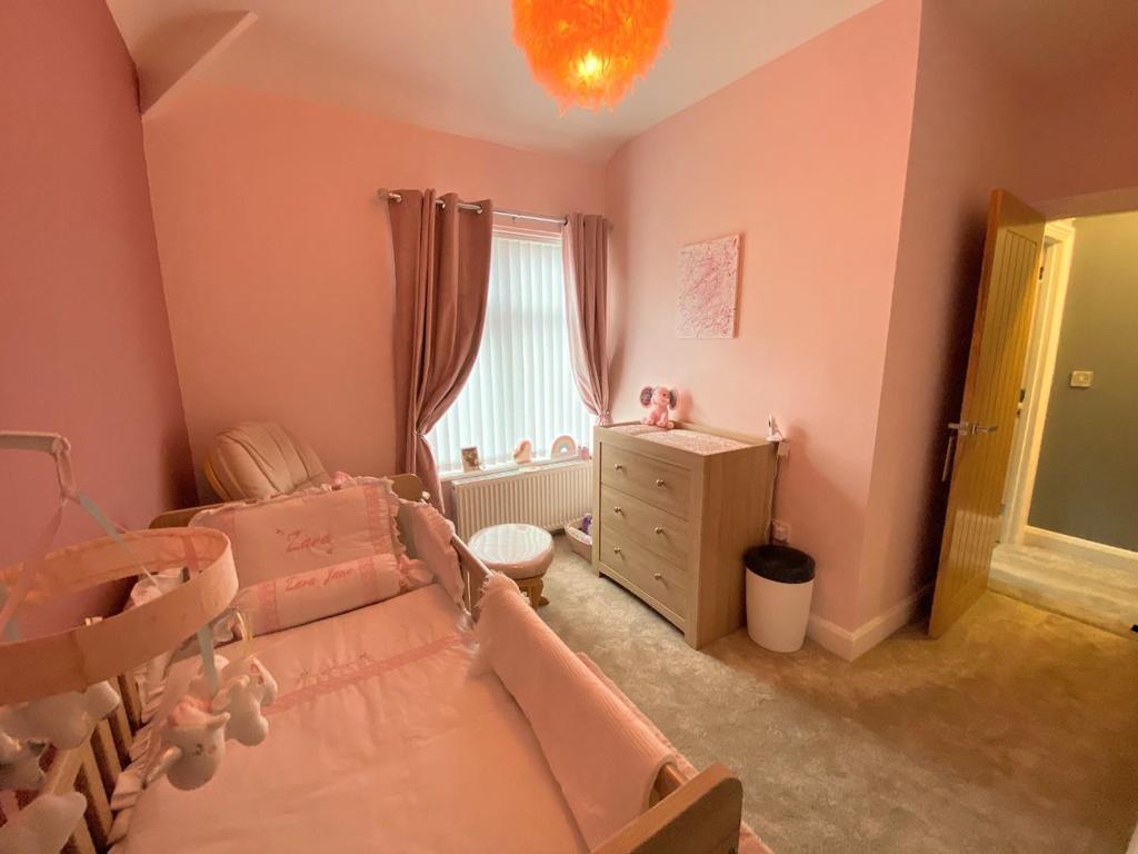 Second bedroom