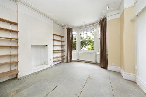 4 bedroom semi-detached house for sale - Teddington Park Road, Teddington