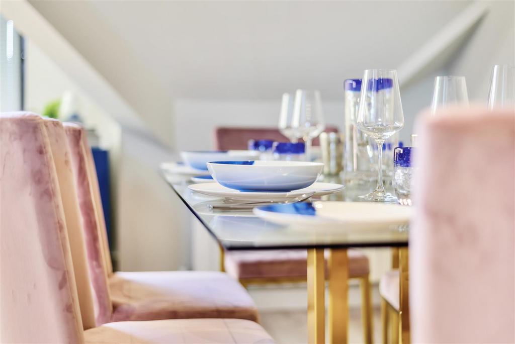 Dining Table.jpg